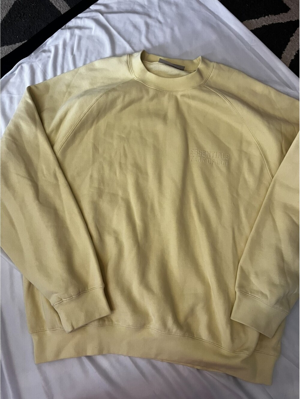 Essentials Pale yellow crewneck sweatshirt - Men's L
